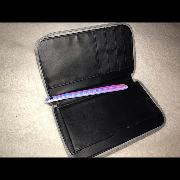 Wallet - Picture 2 of 2